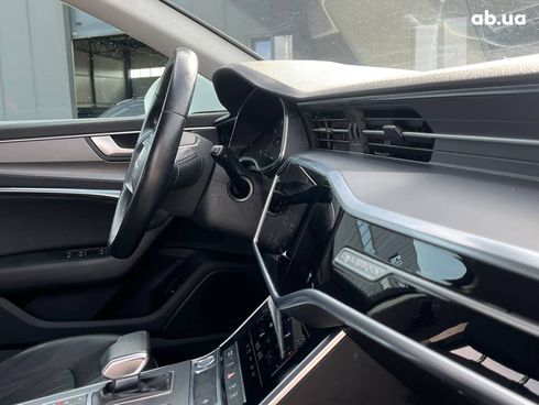 Audi A6 2019 белый - фото 7