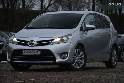 Toyota Verso 2015 - фото 6