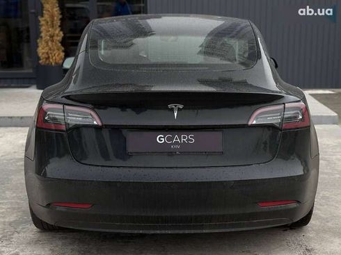 Tesla Model 3 2021 - фото 5