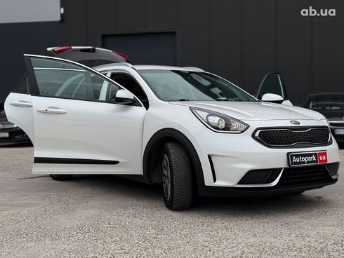Kia Niro 2019 белый - фото 37