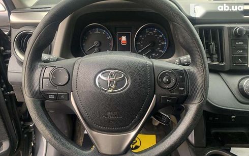 Toyota RAV4 2018 - фото 10