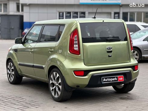 Kia Soul 2012 зеленый - фото 7