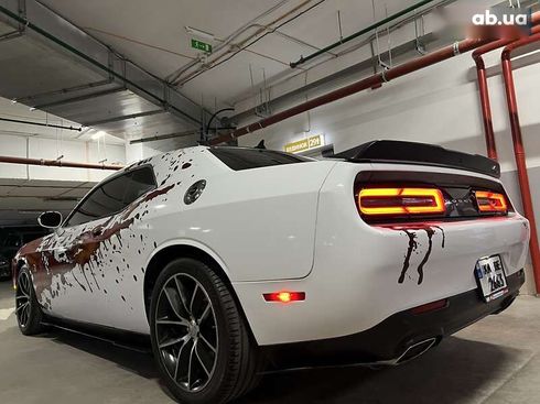 Dodge Challenger 2016 - фото 10