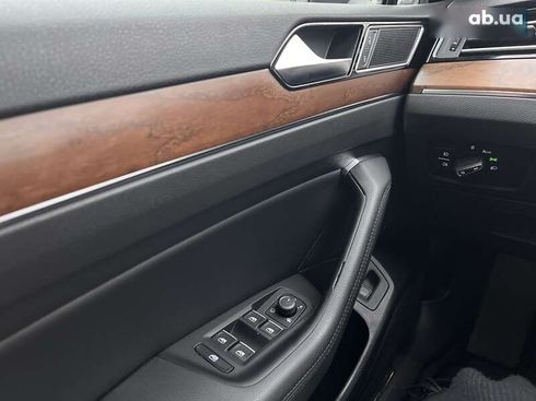 Volkswagen Passat 2018 - фото 14