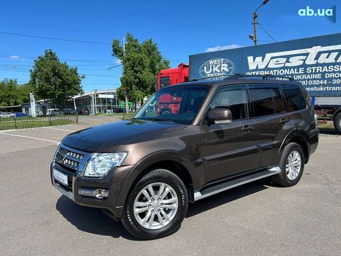 Mitsubishi Pajero Wagon 2018 - фото 10