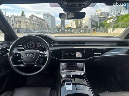 Audi A8 2021 - фото 22