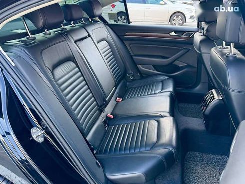 Volkswagen Passat 2018 - фото 23