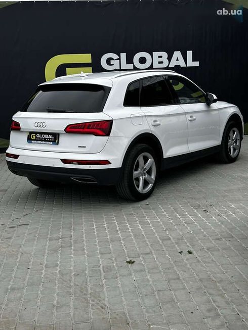 Audi Q5 2017 - фото 25