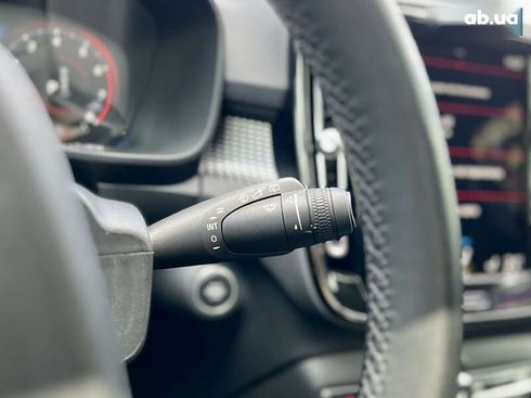 Volvo XC40 2021 - фото 19