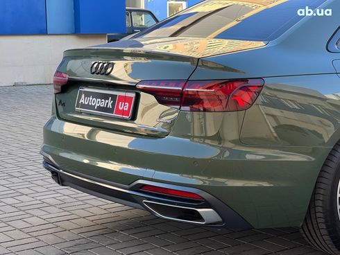 Audi A4 2023 зеленый - фото 9