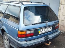 Продажа б/у Volkswagen Passat 1988 года - купить на Автобазаре