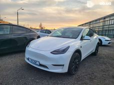 Продаж вживаних Tesla Model Y 2022 року - купити на Автобазарі