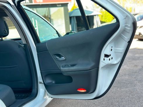 Renault Laguna 2007 белый - фото 32