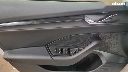 Skoda Octavia 2021 - фото 10