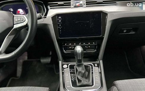 Volkswagen Passat 2021 - фото 18