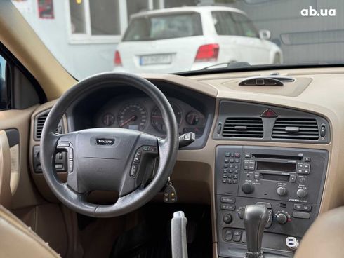Volvo V70 2002 серый - фото 34