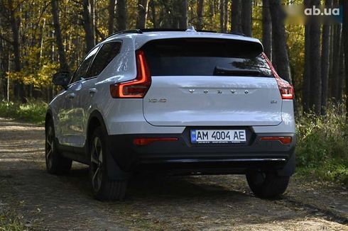 Volvo XC40 2024 - фото 26