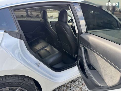 Tesla Model 3 2020 - фото 27