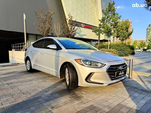 Hyundai Elantra 2016 - фото 26