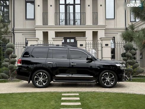 Toyota Land Cruiser 2015 - фото 18