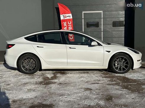 Tesla Model 3 2023 - фото 10