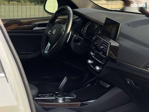 BMW X3 2018 - фото 10