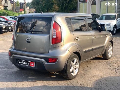 Kia Soul 2011 серый - фото 14