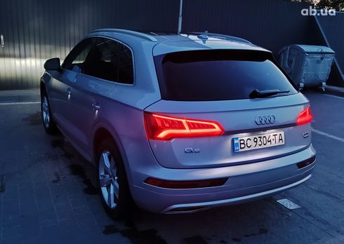 Audi Q5 2018 серебристый - фото 5