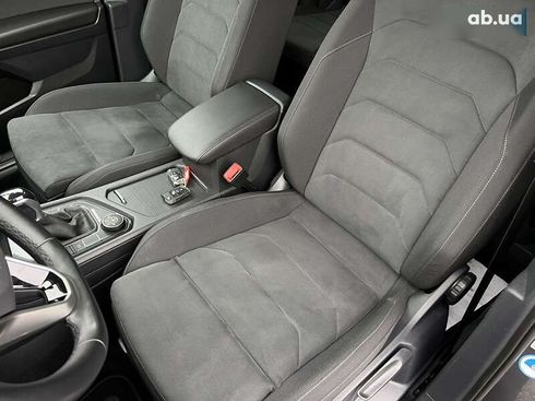 Volkswagen Tiguan Allspace 2022 - фото 30
