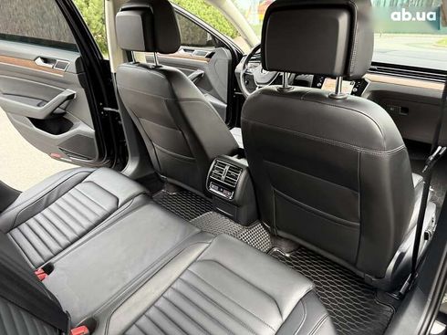 Volkswagen Passat 2018 - фото 28