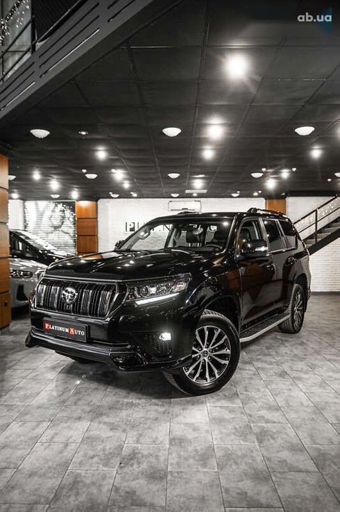 Toyota Land Cruiser Prado 2022 - фото 10