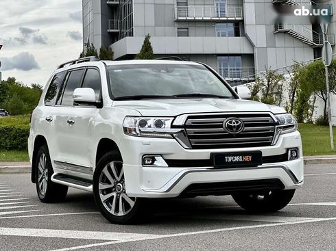 Toyota Land Cruiser 2017 - фото 24