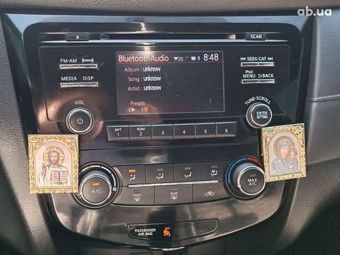 Nissan Rogue 2017 белый - фото 24