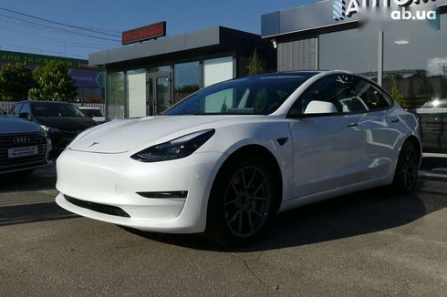 Tesla Model 3 2020 - фото 4