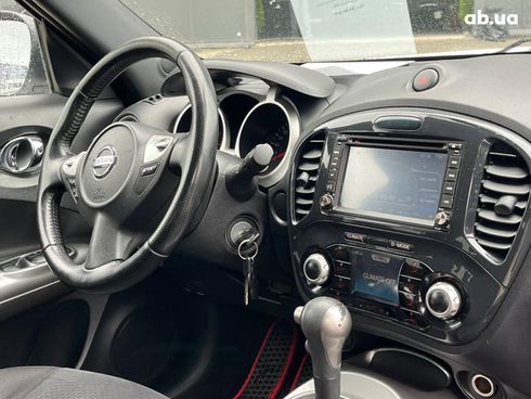 Nissan Juke 2012 белый - фото 21