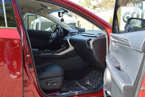 Lexus NX 2017 - фото 30