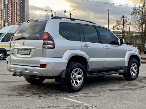 Toyota Land Cruiser Prado 2004 серый - фото 6