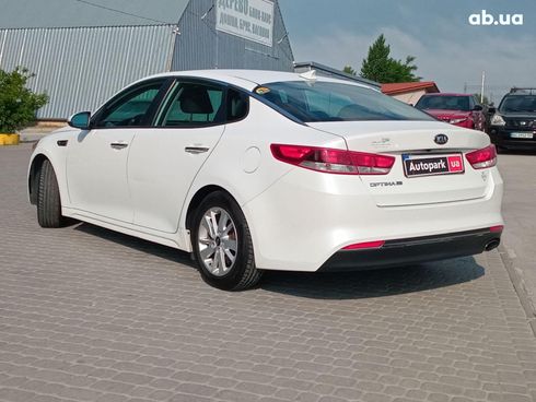 Kia Optima 2017 белый - фото 7