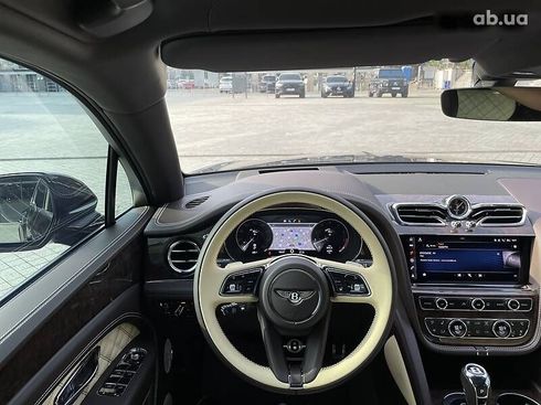 Bentley Bentayga 2020 - фото 18