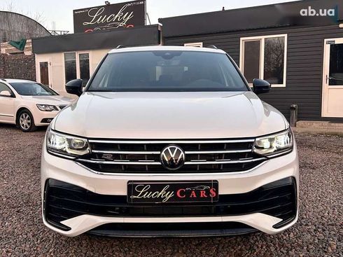 Volkswagen Tiguan 2022 - фото 2