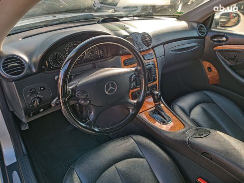 Mercedes-Benz CLK-Класс 2002 серый - фото 16