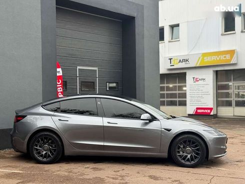 Tesla Model 3 2024 - фото 11