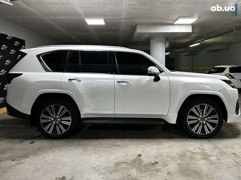 Lexus LX 2022 - фото 5