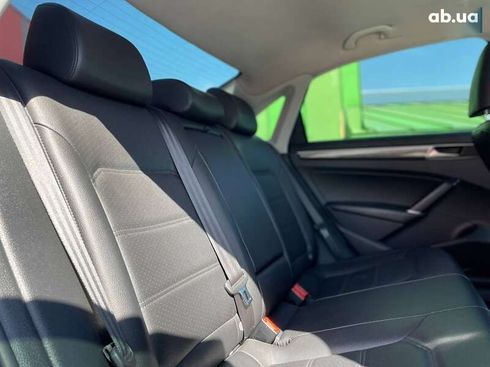 Volkswagen Passat 2018 - фото 27