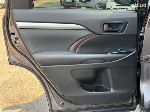Toyota Highlander 2014 серый - фото 62