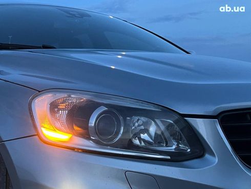 Volvo XC60 2013 серый - фото 13