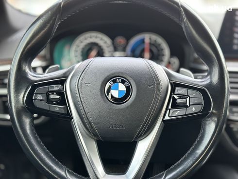 BMW 5 серия 2017 серый - фото 15