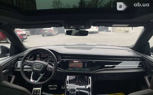Audi RS Q8 2021 - фото 16