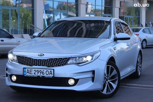 Kia K5 2016 - фото 11