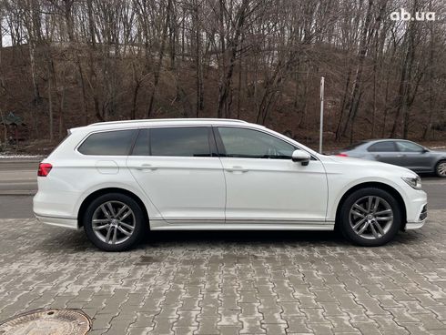 Volkswagen passat b8 2018 белый - фото 8